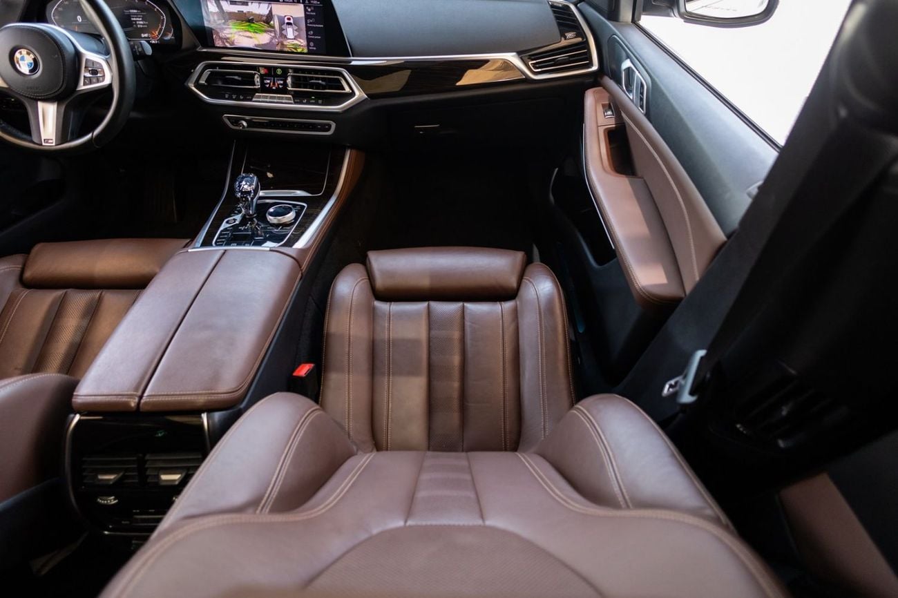 BMW X5 40i Luxury 3.0L BMW X5 xDrive40i 2020 GCC | Warranty