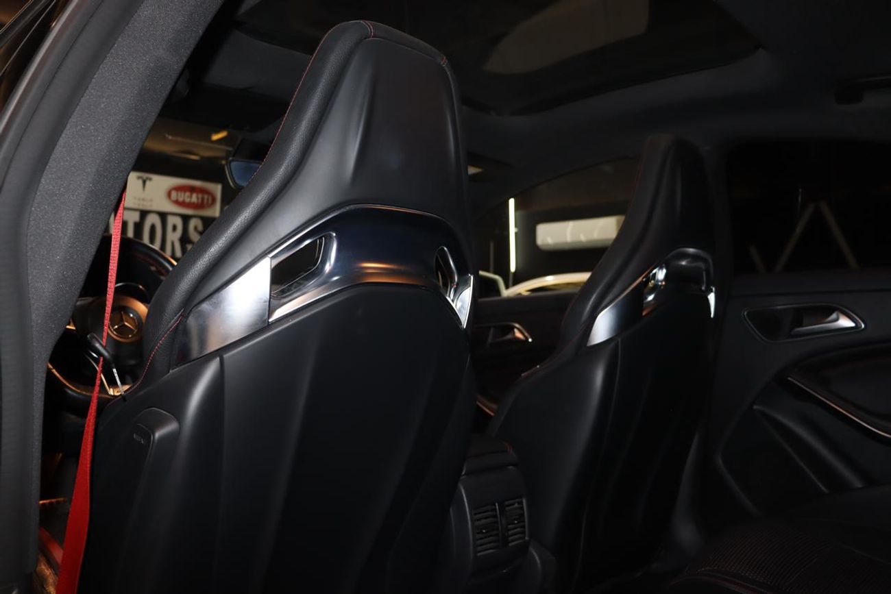 Mercedes-Benz CLA 45 AMG Std 2.0L ( CYL) MERCEDES-BENZ CLA45 AMG 2015 GCC