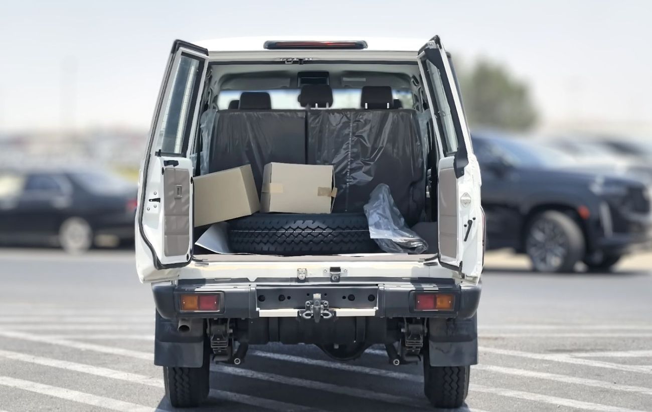 Toyota Land Cruiser 70 LC76 HARDTOP 4.5 V8 DIESEL | DVD CAMERA | MY2025