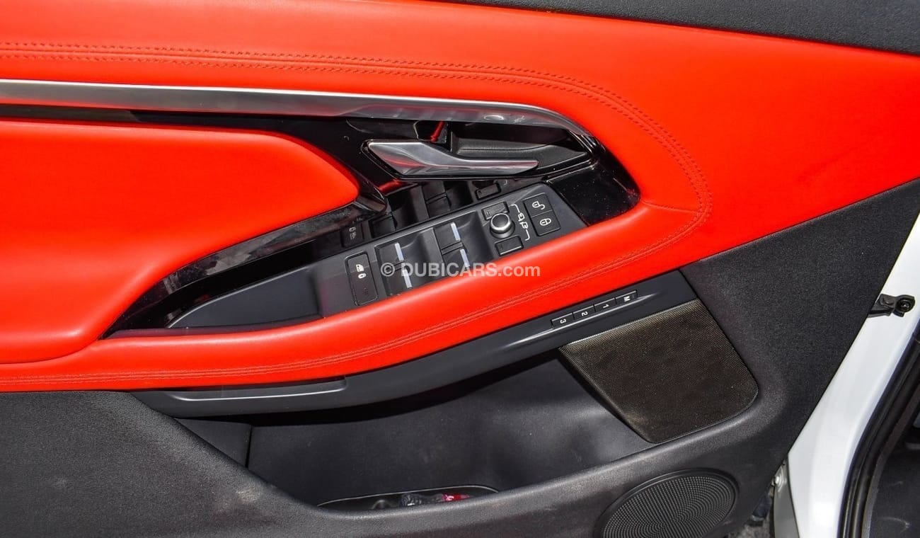 لاند روفر رانج روفر إيفوك P 250 S