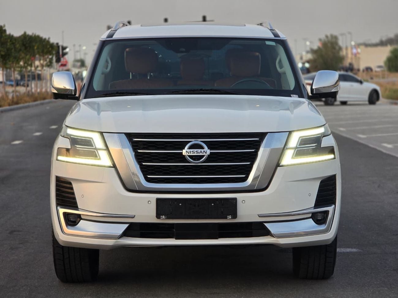 Nissan Patrol LE PLATINUM, миниатюра 3