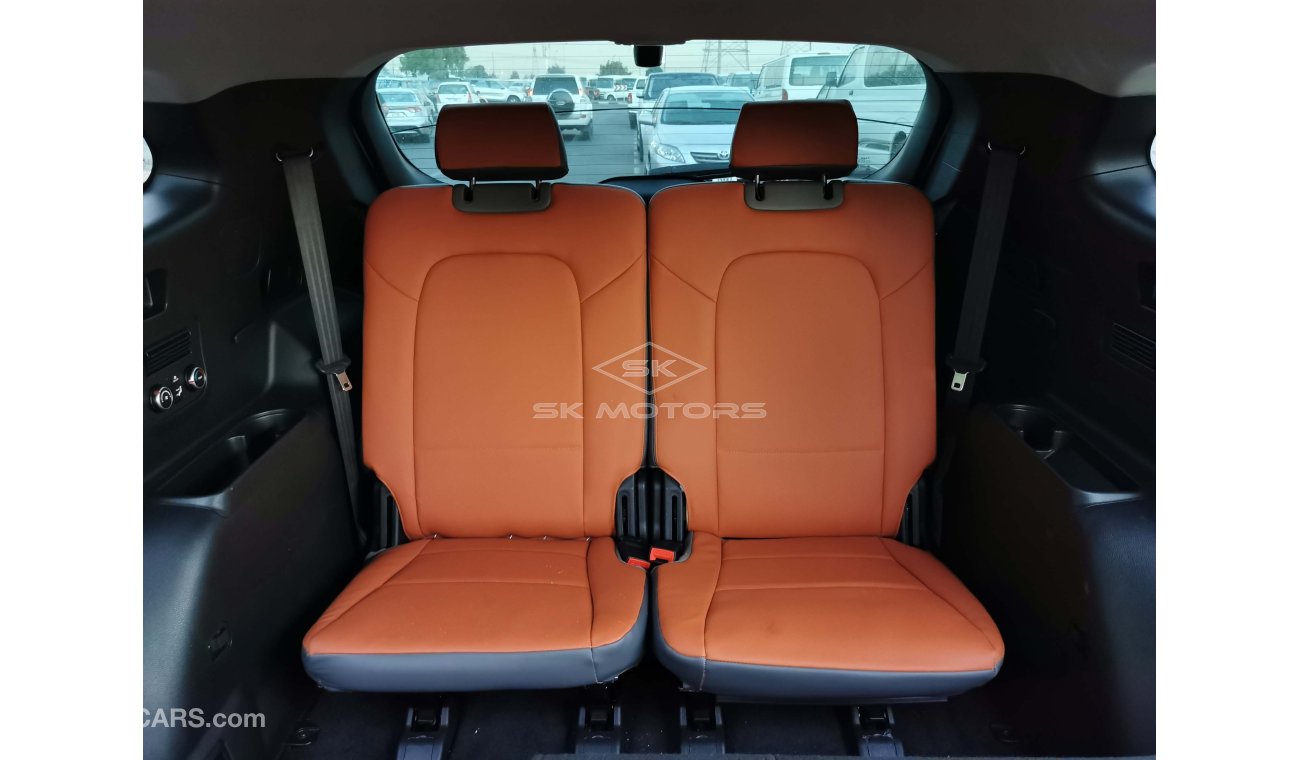 Hyundai Santa Fe 3.3L Petrol, Alloy Rims, DVD Camera, Leather Seats, Rear A/C, Live Rear View  Camera.( LOT # 4325)