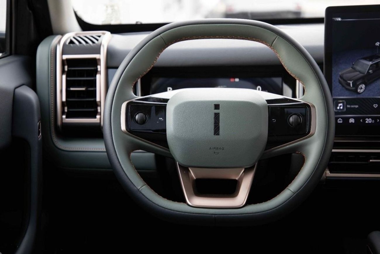 شيري iCar 03 2024 ICAR EQ3 V2 طويلة المدى - أسود من الداخل أخضر | تصدير فقط