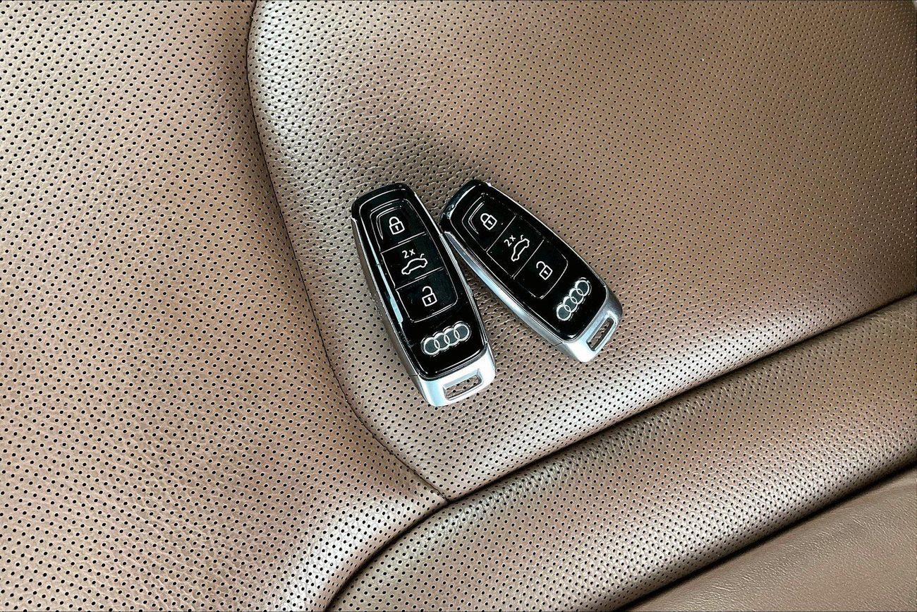 Audi Q7 55 TFSI quattro S-Line Luxury/High Option | Carnival Sale • UP TO AED 20,000 OFF | Guaranteed Warran