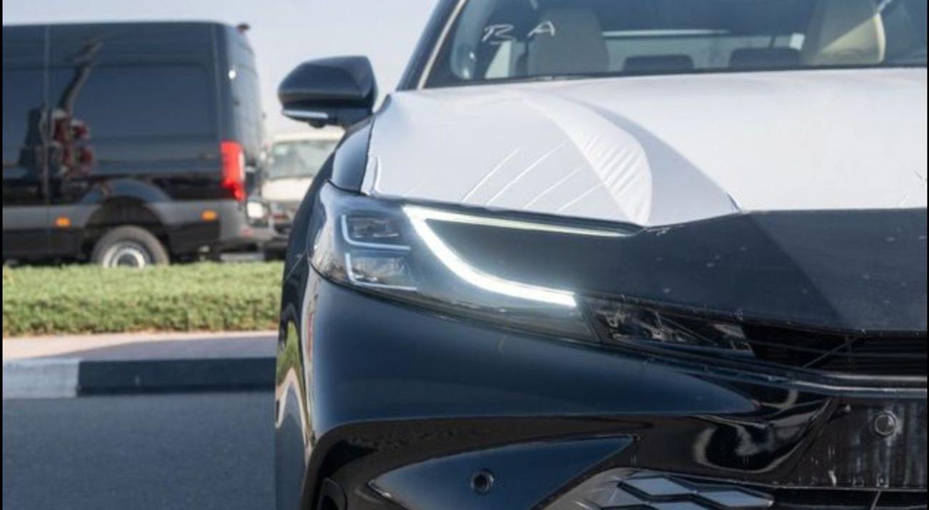 Toyota Camry Toyota Camera Limited Hybrid Full option 2025 2.5L petrol Engine Colour Black Transmission Automatic