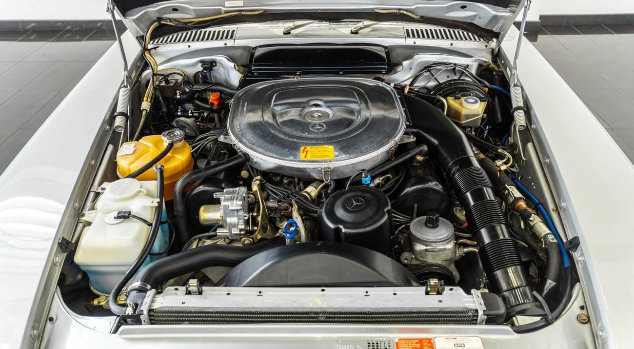 مرسيدس بنز SL 560