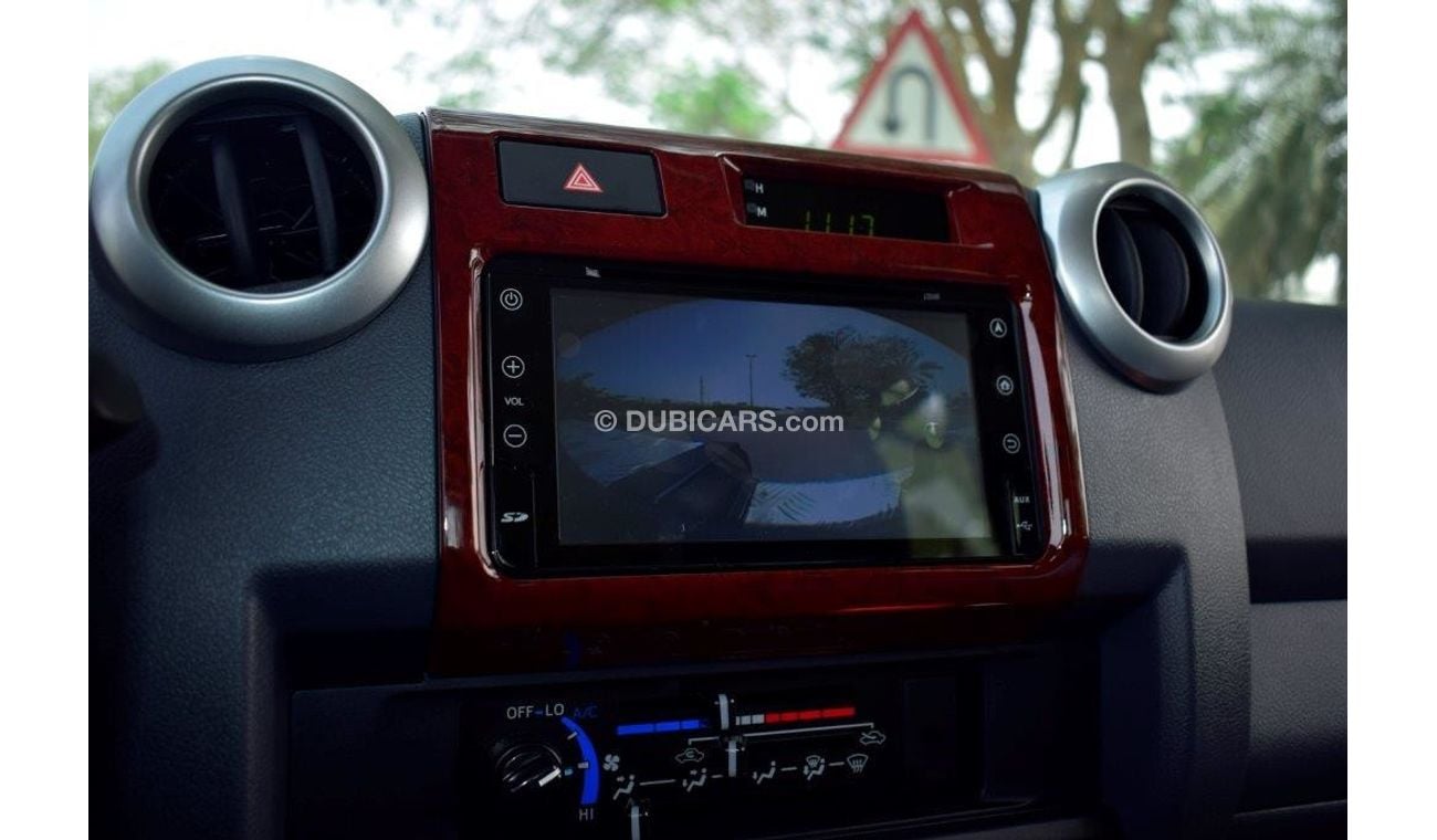 Toyota Land Cruiser Pick Up Double Cab Limited V8 4.5l  With Winch