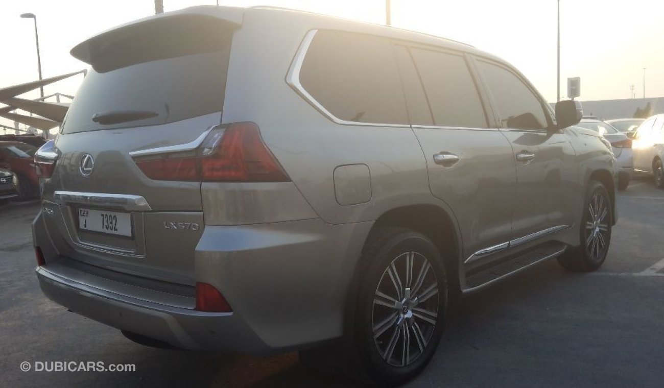 Lexus LX570 فل ابشن