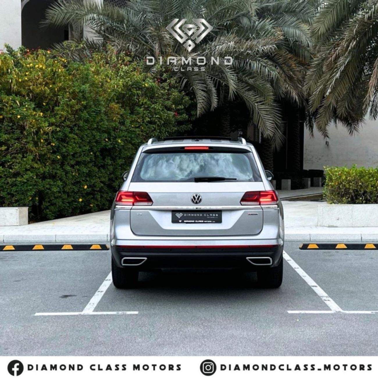 Volkswagen Teramont Highline 3.6L Volkswagen Teramont Highline  3.6L AWD Panoramic  Full Option   GCC    Under Agency Wa