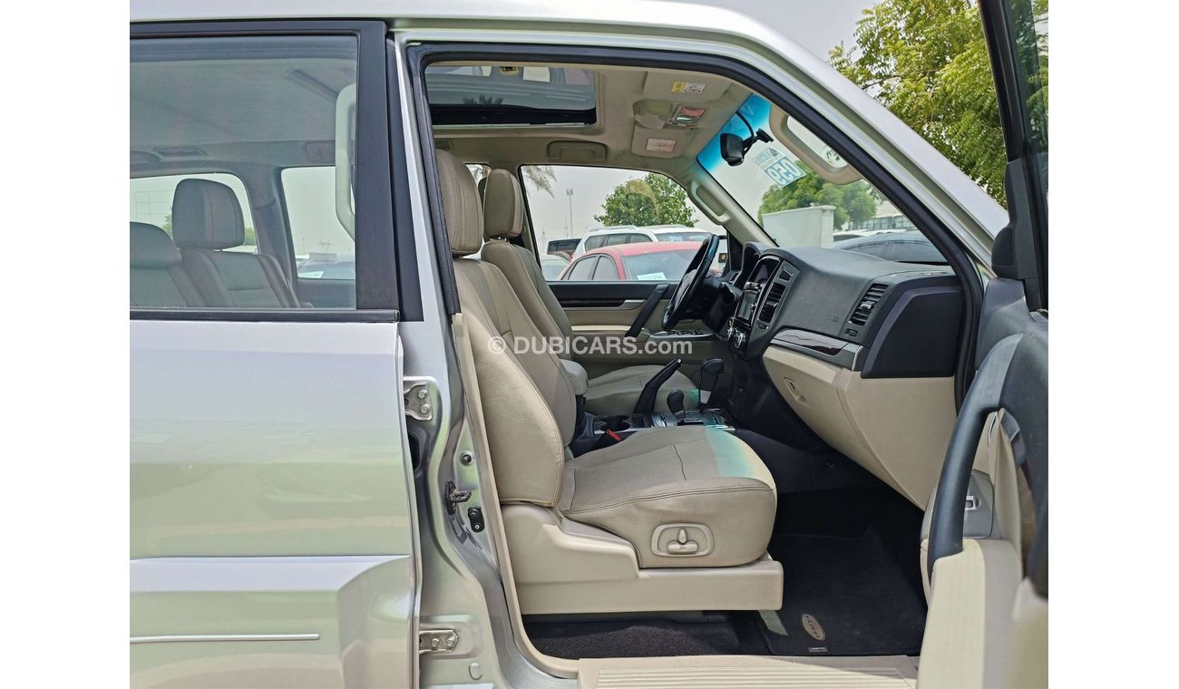 Mitsubishi Pajero // 889 AED Monthly //  SUNROOF / ELECTRIC / LEATHER SEAT LOT / FOP (LOT # 16132)
