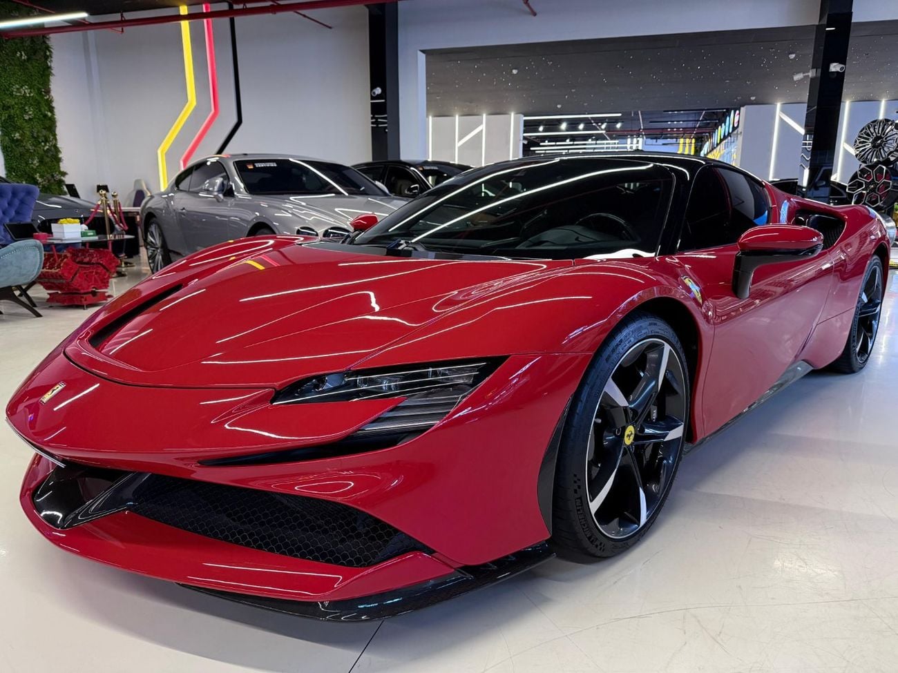 فيراري SF90 ستراديل STRADALE