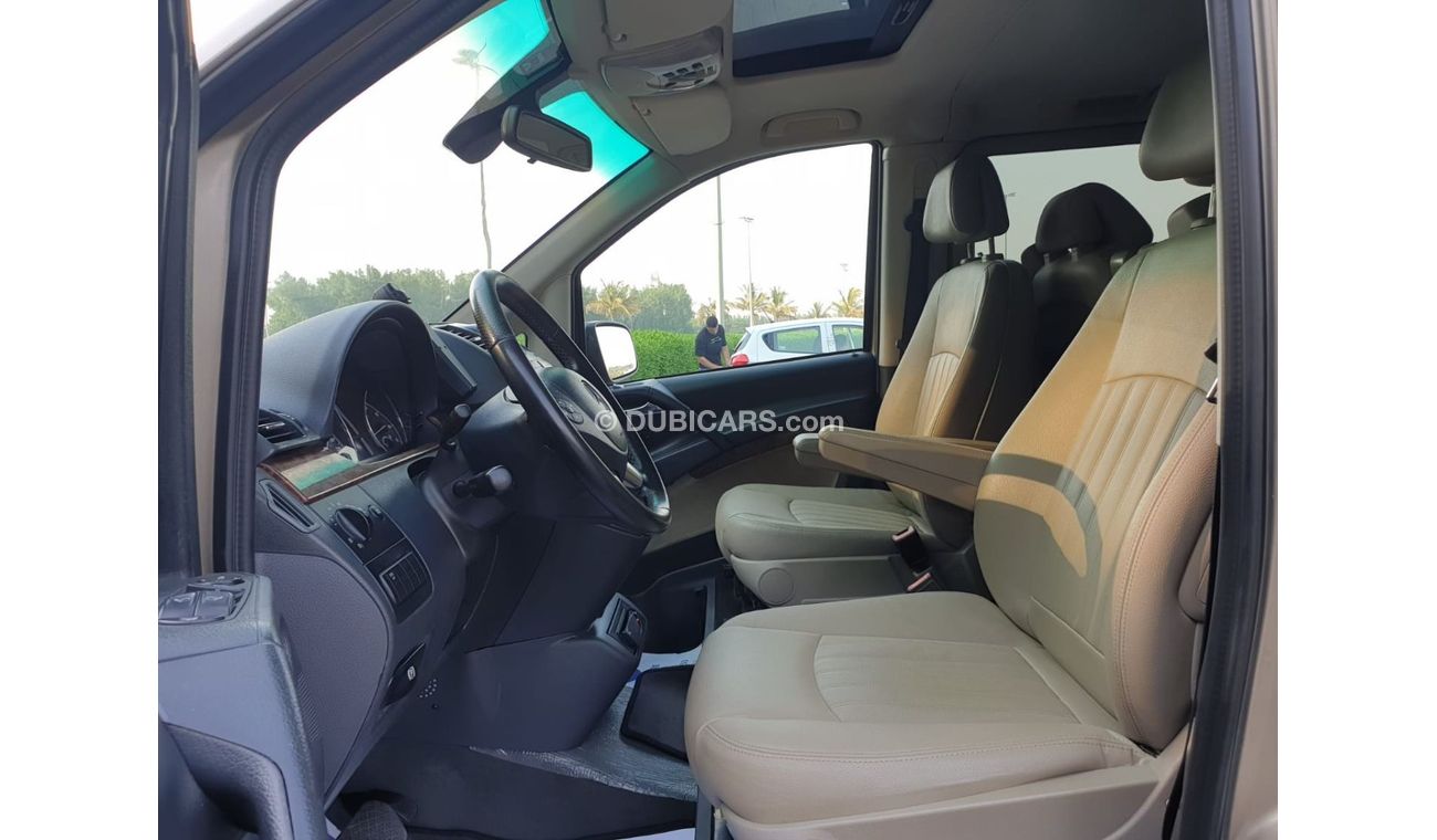 Mercedes-Benz Viano Mercedes Viano 2011 GCC // Full option // Perfect condition // no accident