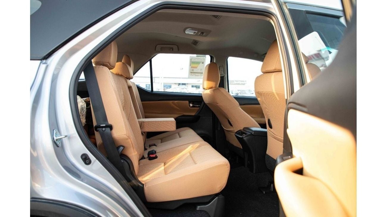 Toyota Fortuner 2023 Toyota Fortuner 2.7 4X4 Low 17" AL - Silver inside Chamois | Export Only