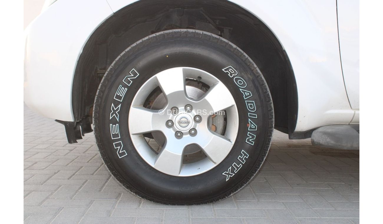 Nissan Pathfinder SE Mid Nissan Pathfinder 2014 in excellent condition without accidents