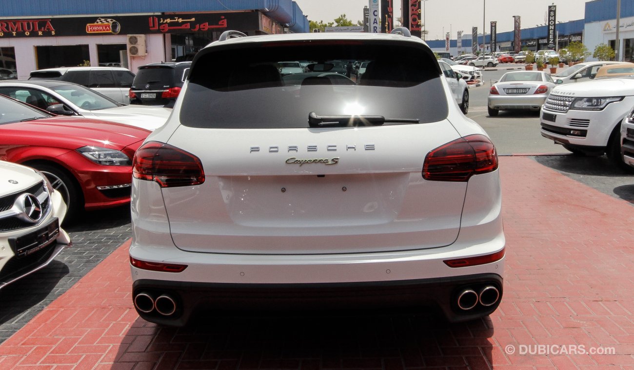 Porsche Cayenne S E-hybrid