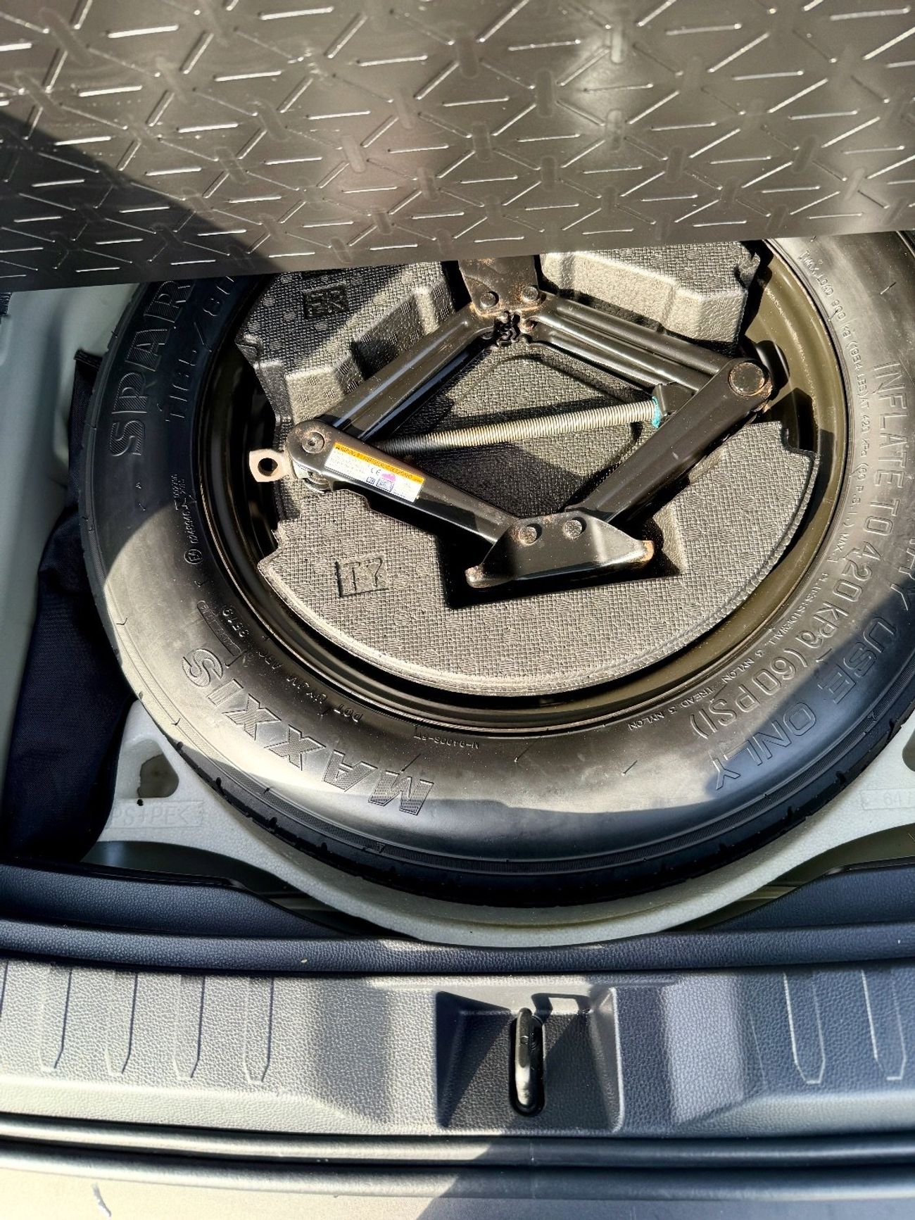 Toyota RAV4 RAV4 xle Hybrid AWD