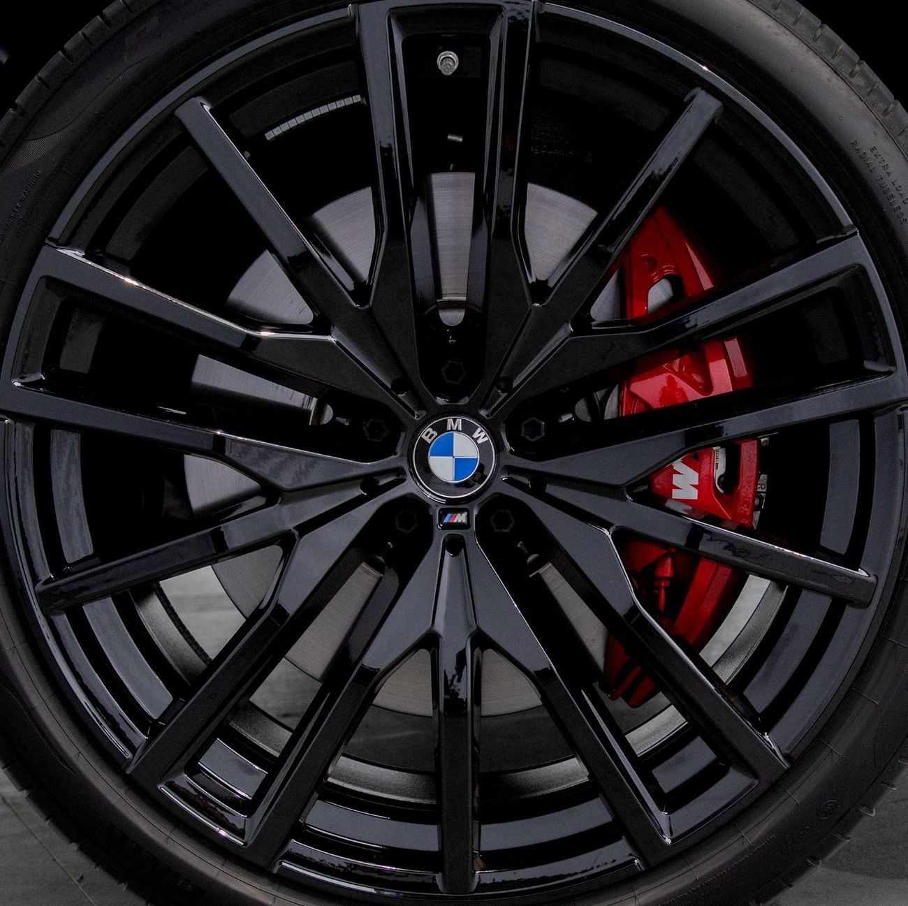 بي أم دبليو X6 M60i LUXURY