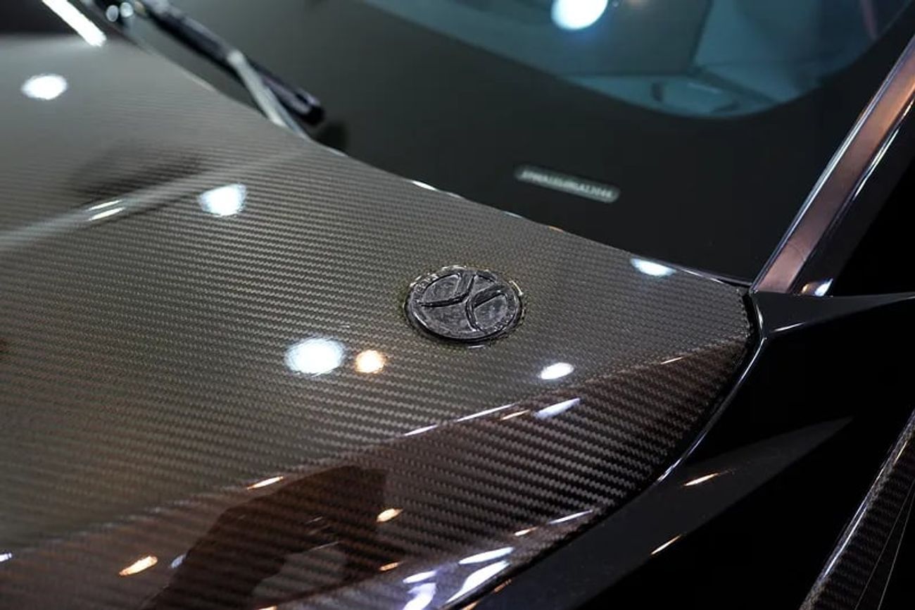 Lamborghini Urus Mansory Body Kit, Rear-Individual Seats w/ Entertainment Display!!