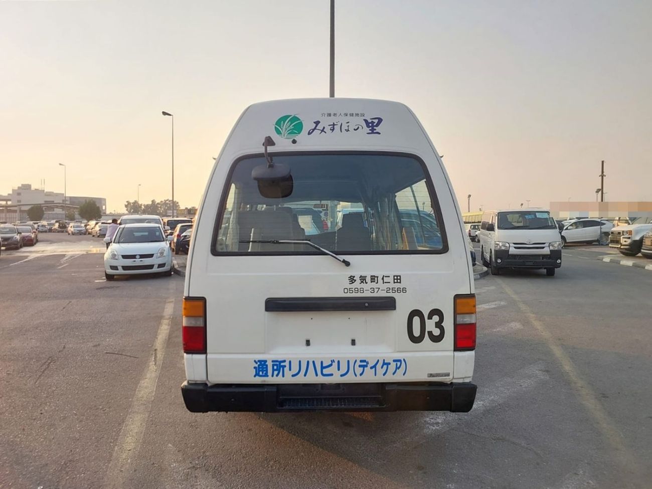 Nissan Caravan NISSAN CARAVAN VAN RHD 1997 MODEL 3.1 L DIESEL MANUAL(PM00945)