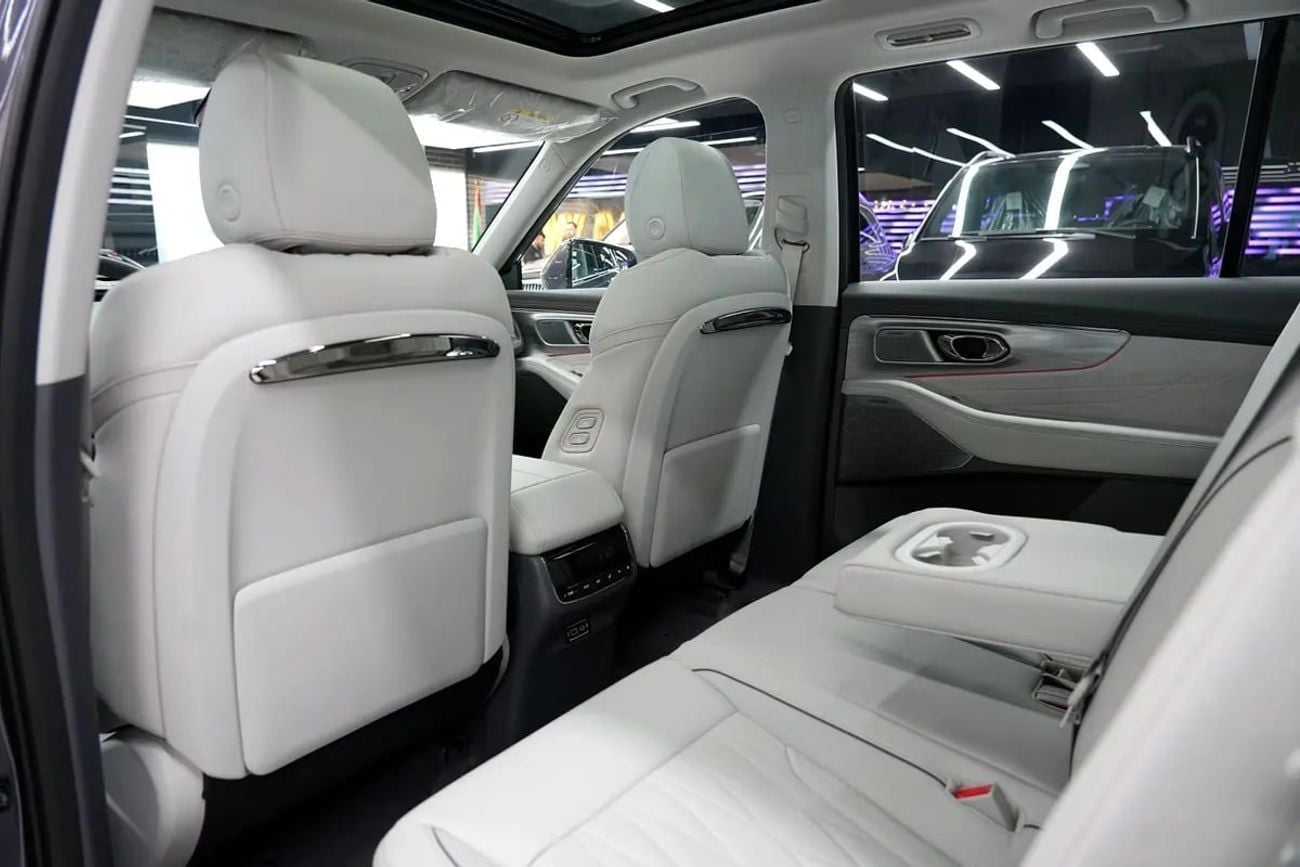 جي إي سي GS 8 2.0T GX (4WD) Traveller GX | GCC 0km | 5 Years Agency Warranty