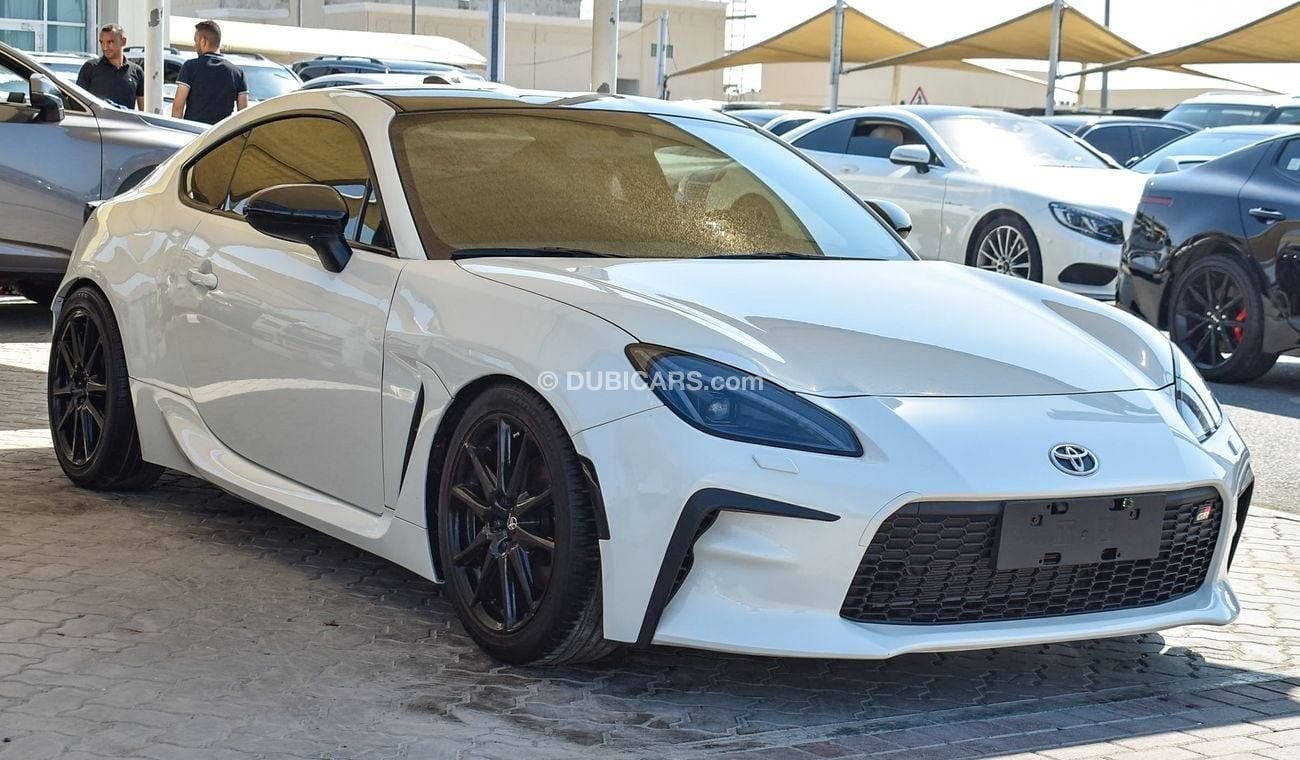 Used Toyota 86 Full Options 2022 for sale in Sharjah - 795915
