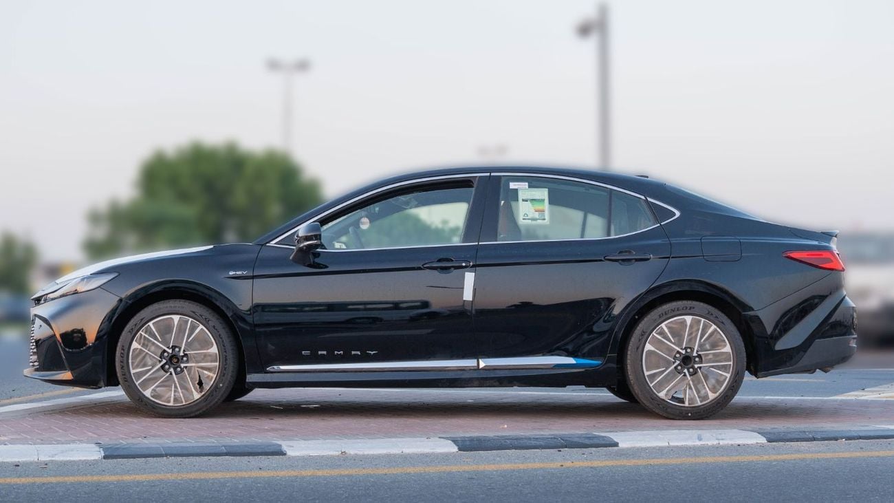 تويوتا كامري 2026 Toyota Camry Lumiere 2.5L AT Hybrid (Black-Tan)