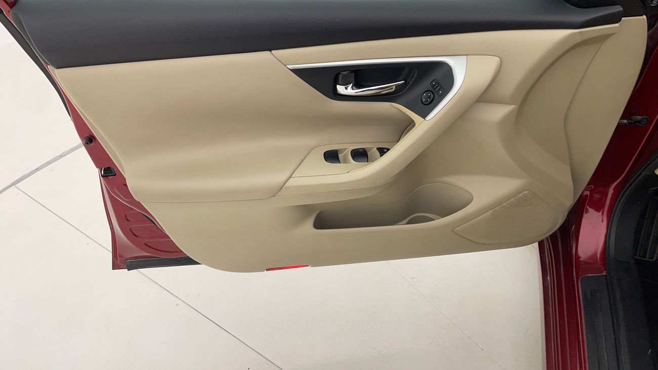 نيسان ألتيما SV 2.5 | بدون دفعة مقدمة | اختبار قيادة مجاني للمنزل