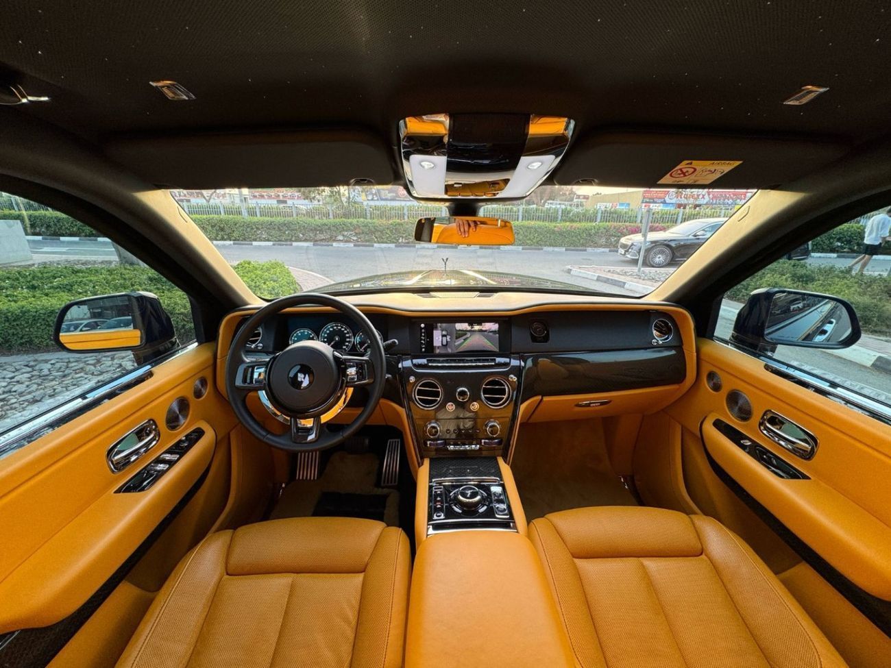 رولز رويس كولينان BLACK BADGE GCC SPEC NEAT AND CLEAN