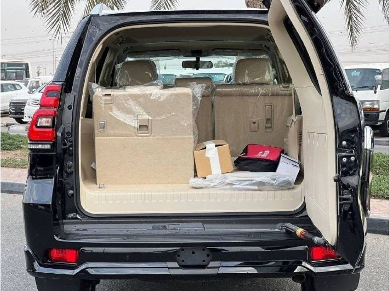 Toyota Prado VX 4.0L PTR A/T // 2023 // FULL OPTION WITH FRONT & REAR CAMERA SUNROOF , COOL BOX // SPECIAL OFFER