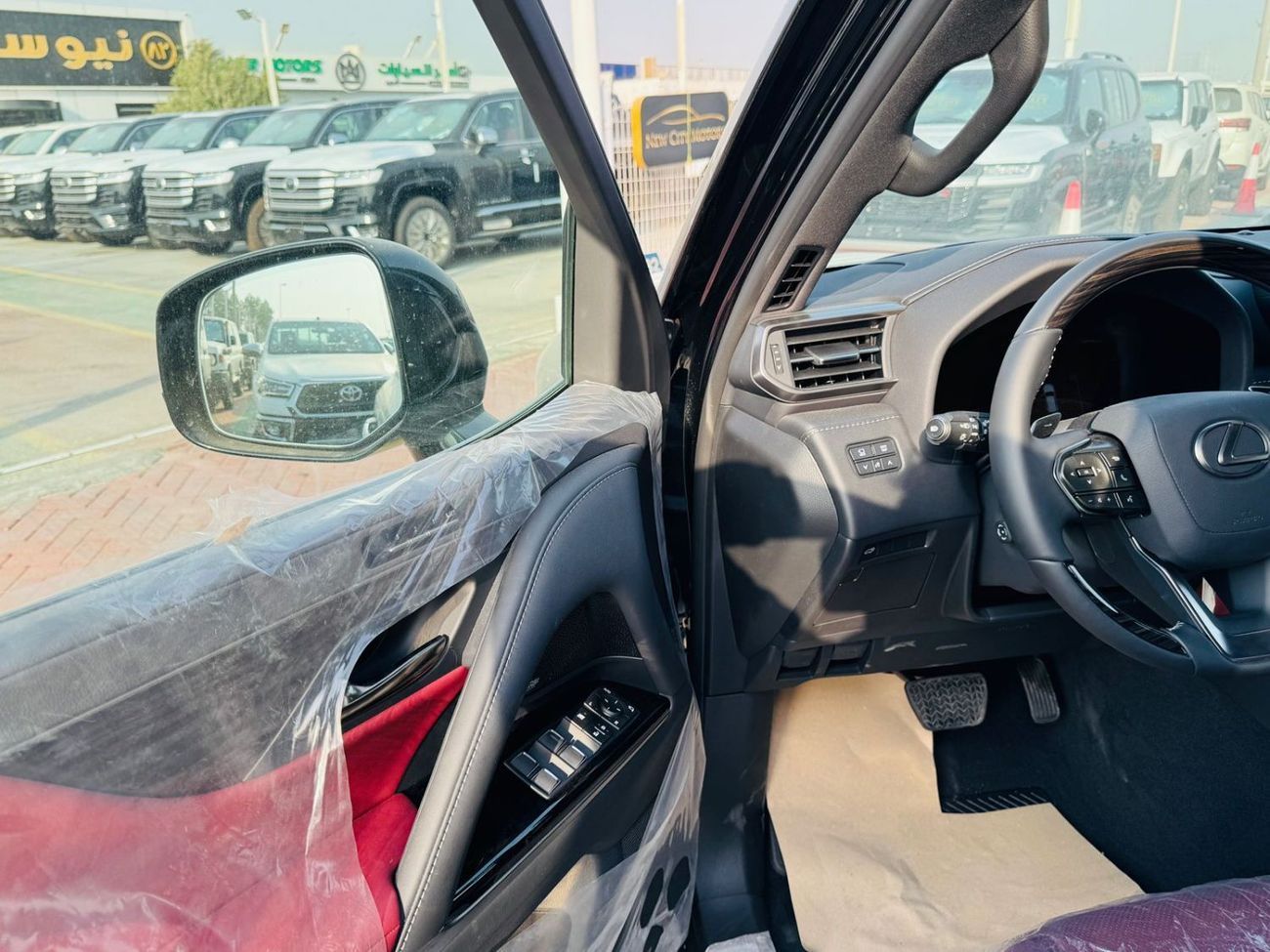 Lexus LX 600 LEXUS 600 SIGNATURE 3.5L TWIN TURBO PTR F/O A/T BLACK 2025