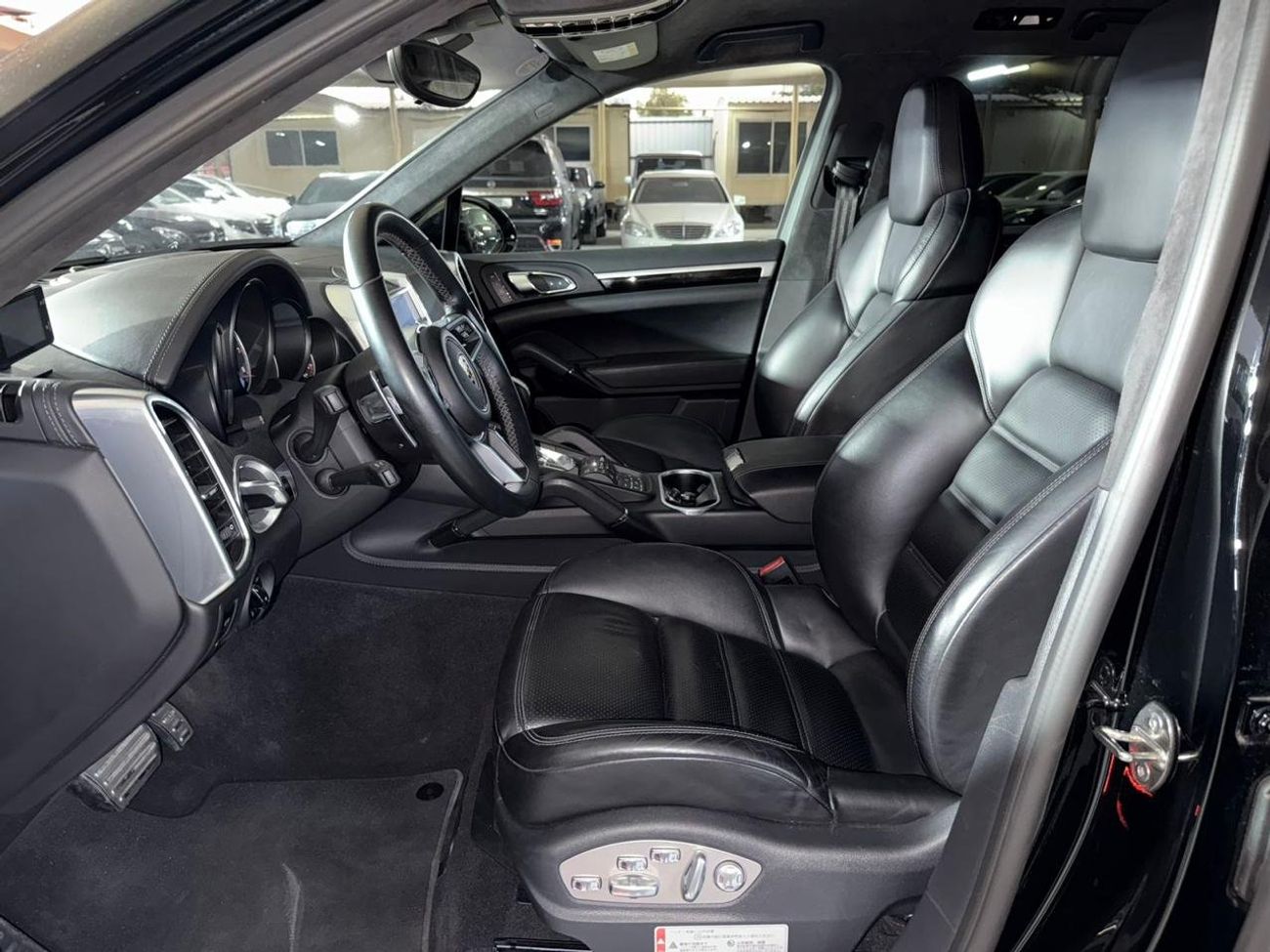 Porsche Cayenne Turbo 4.8L (520 HP) | FULL SERVICE HISTORY| SPORTS EXHAUST | SPORTS CHRONO PACKAGE