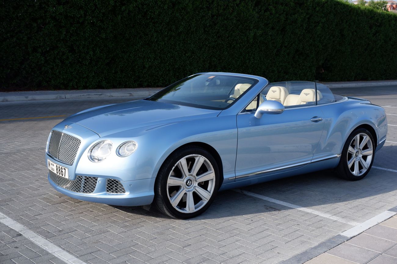 بنتلي كونتيننتال جي تي سي W12 twin turbo TOP option