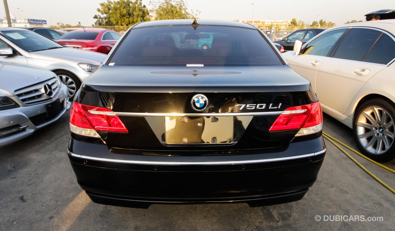 بي أم دبليو 750 Li