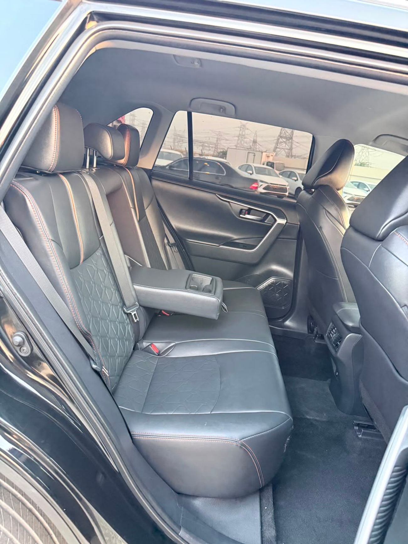 Toyota RAV4 ADVENTURE full option