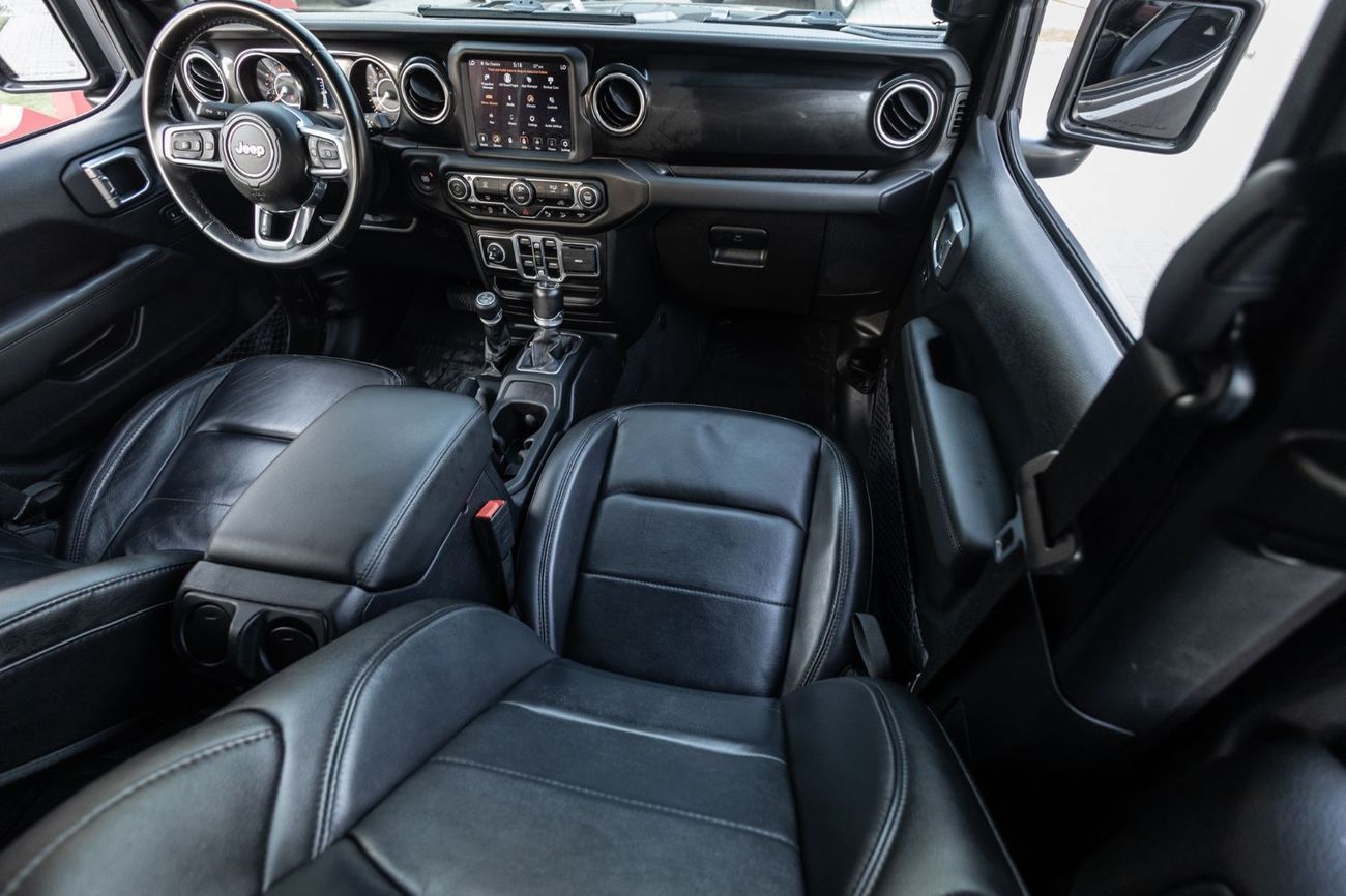 جيب رانجلر Unlimited Sahara 3.6L