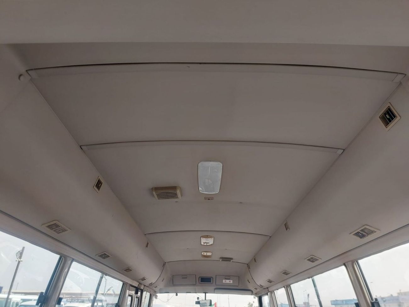 ميتسوبيشي روزا MITSUBISHI ROSA BUS RHD 1999 MODEL 5.2 L DIESEL AUTOMATIC(PM00153)