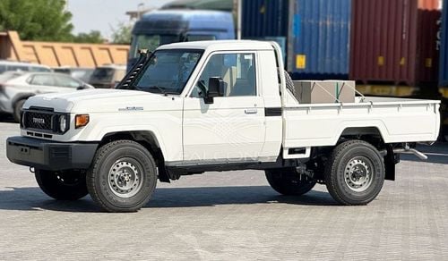 تويوتا لاند كروزر بيك آب 79 SINGLE CABIN PICKUP 4.2L V6 DIESEL MT