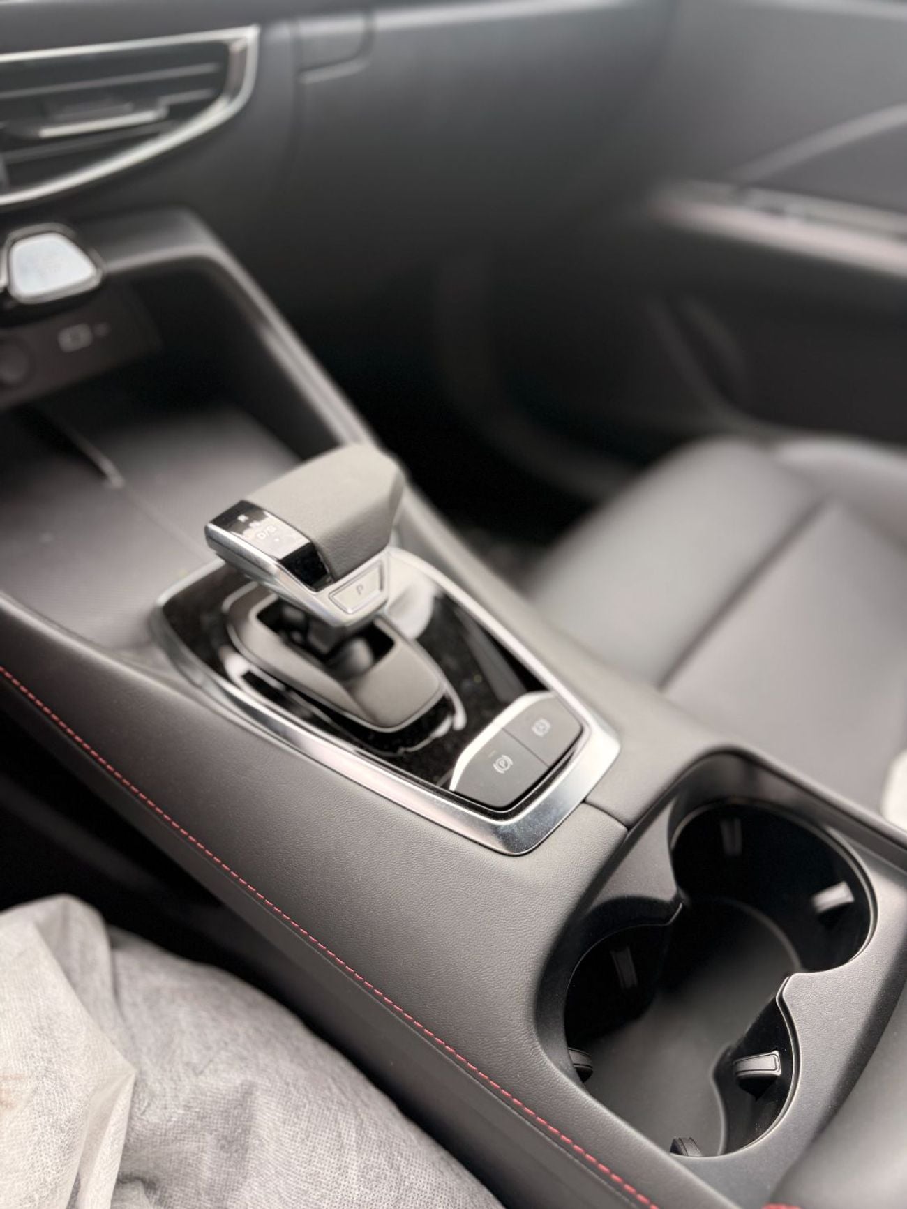 أم جي 5 MG5 1.5L Luxury Edition