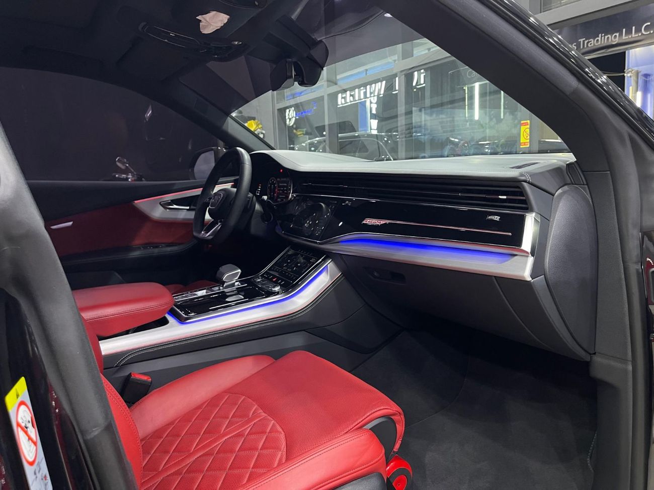 أودي Q8 55 TFSI quattro S-Line sports & Black Gloss package 3.0L (340 HP)