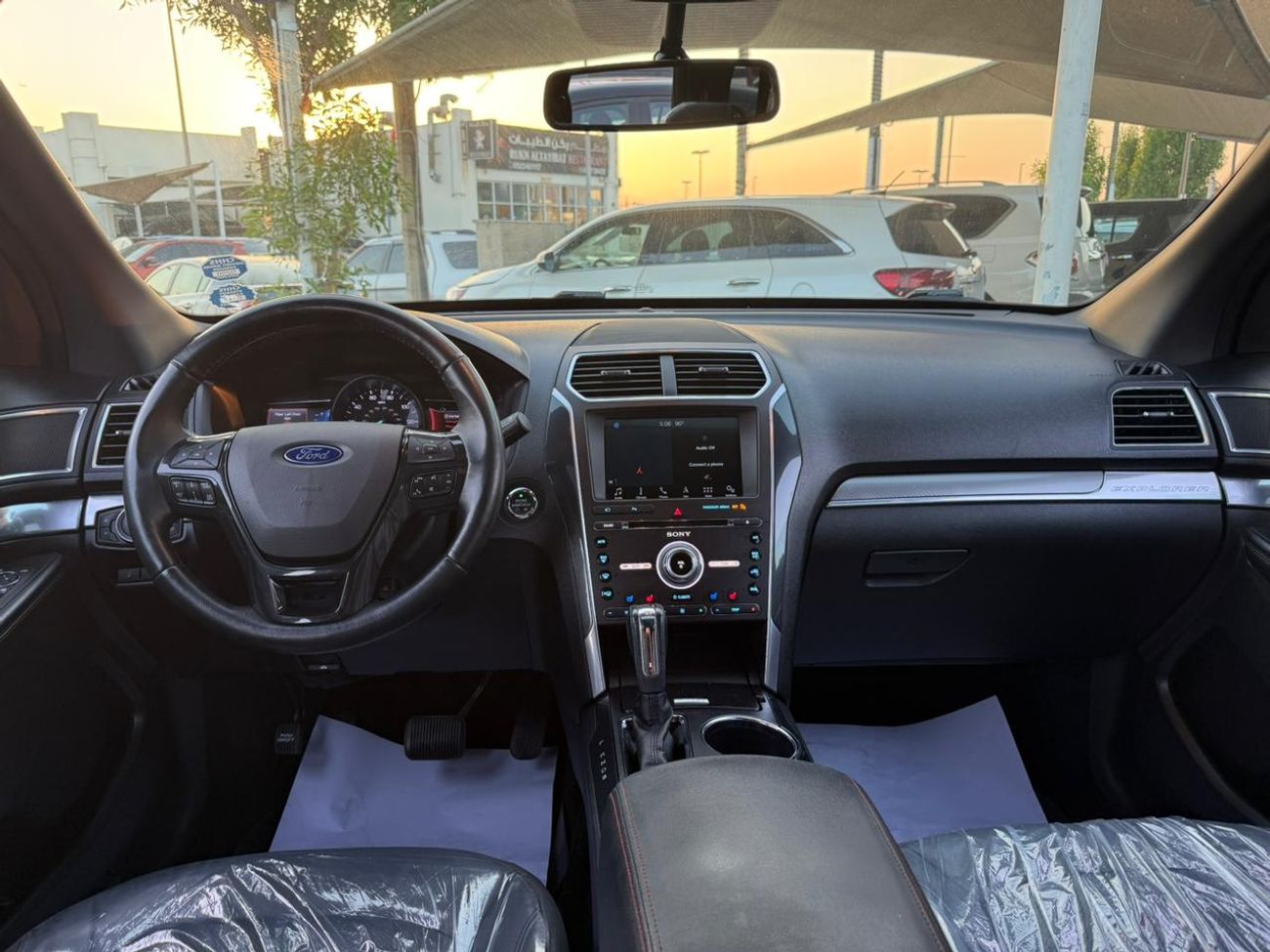 Ford Explorer XLT 3.5L VERY CLEAN CAR