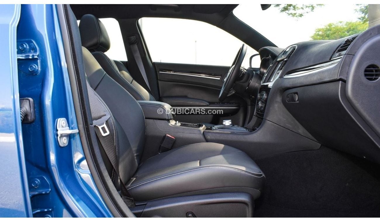 Chrysler 300s Chrysler 300S / 2022 / GCC / V6 / Brand New / Under Warranty