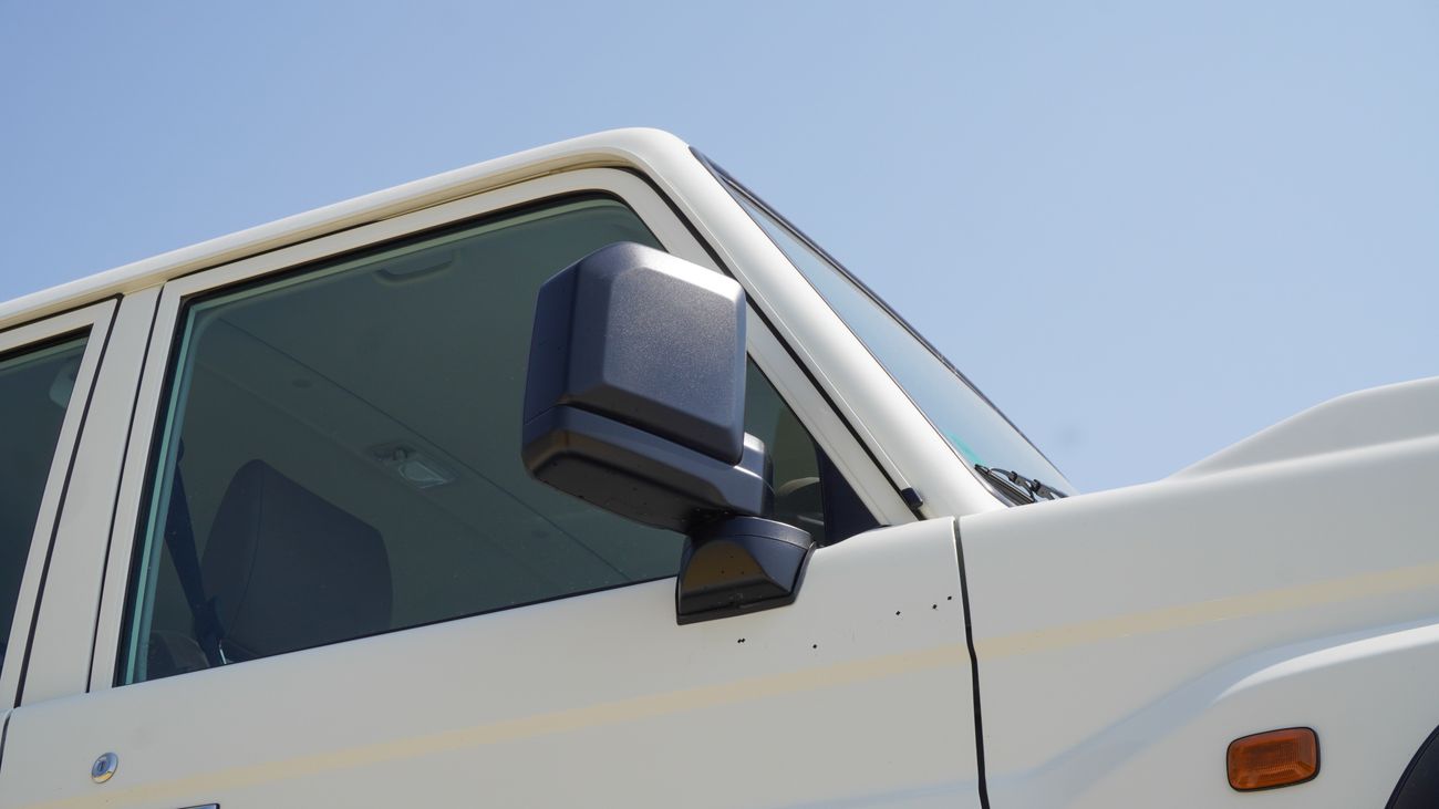 Toyota Land Cruiser Pick Up 4.0 L V6