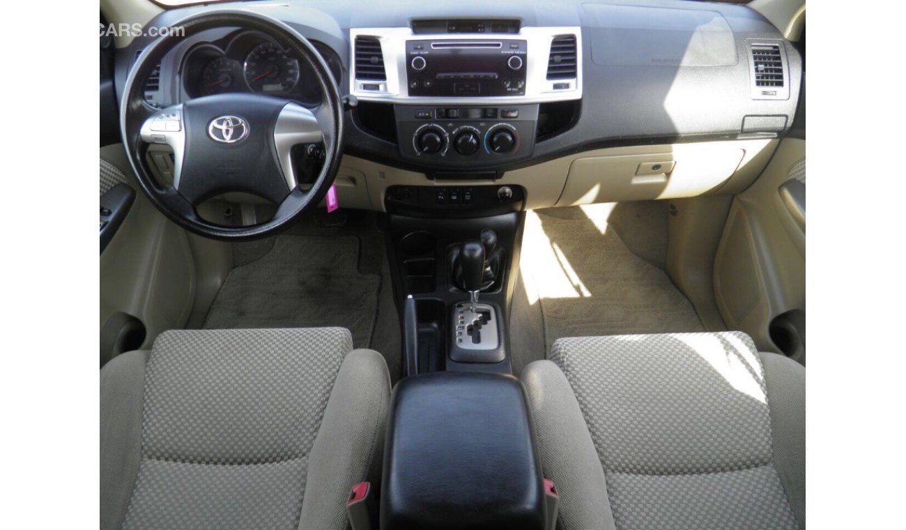 Toyota Fortuner 2014 V4