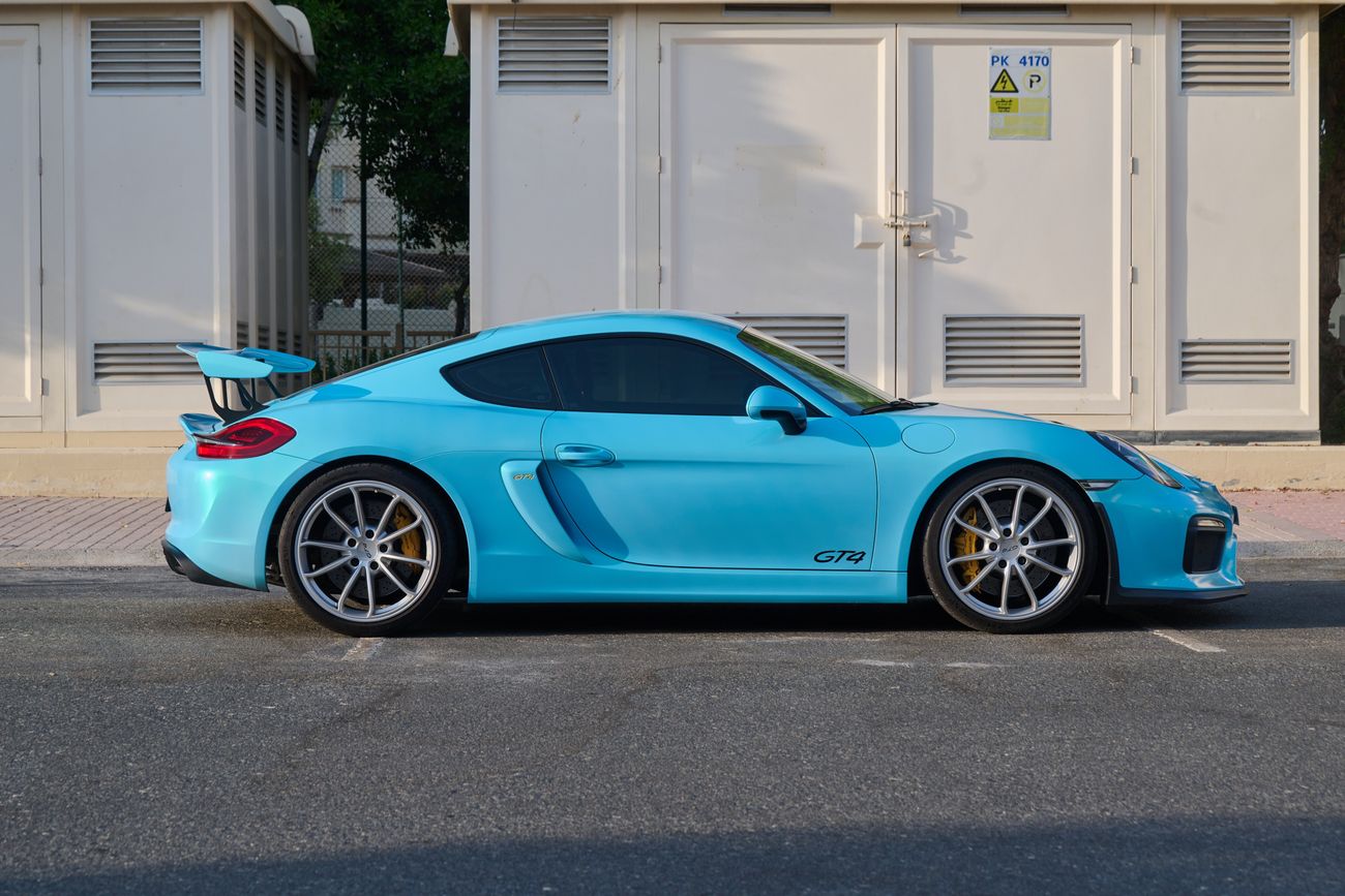 Used Porsche Cayman GT4 2016 GCC Spec, Sports Chrono, Carbon Bucket