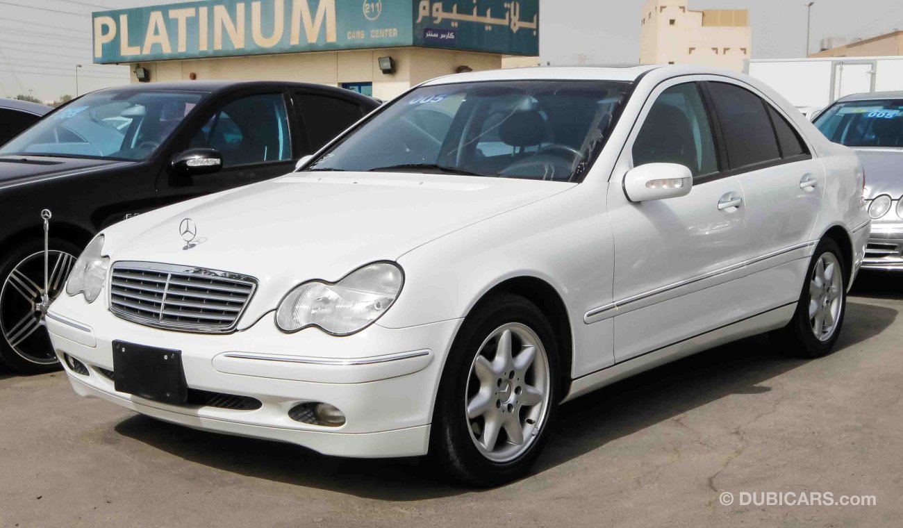 Mercedes-Benz C 240