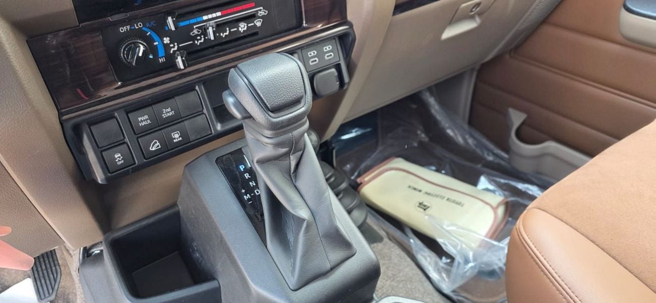 Toyota Land Cruiser 70 4.0 FULL OPTION