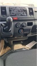 تويوتا هاياس Van 2.8L (174 HP) M/T