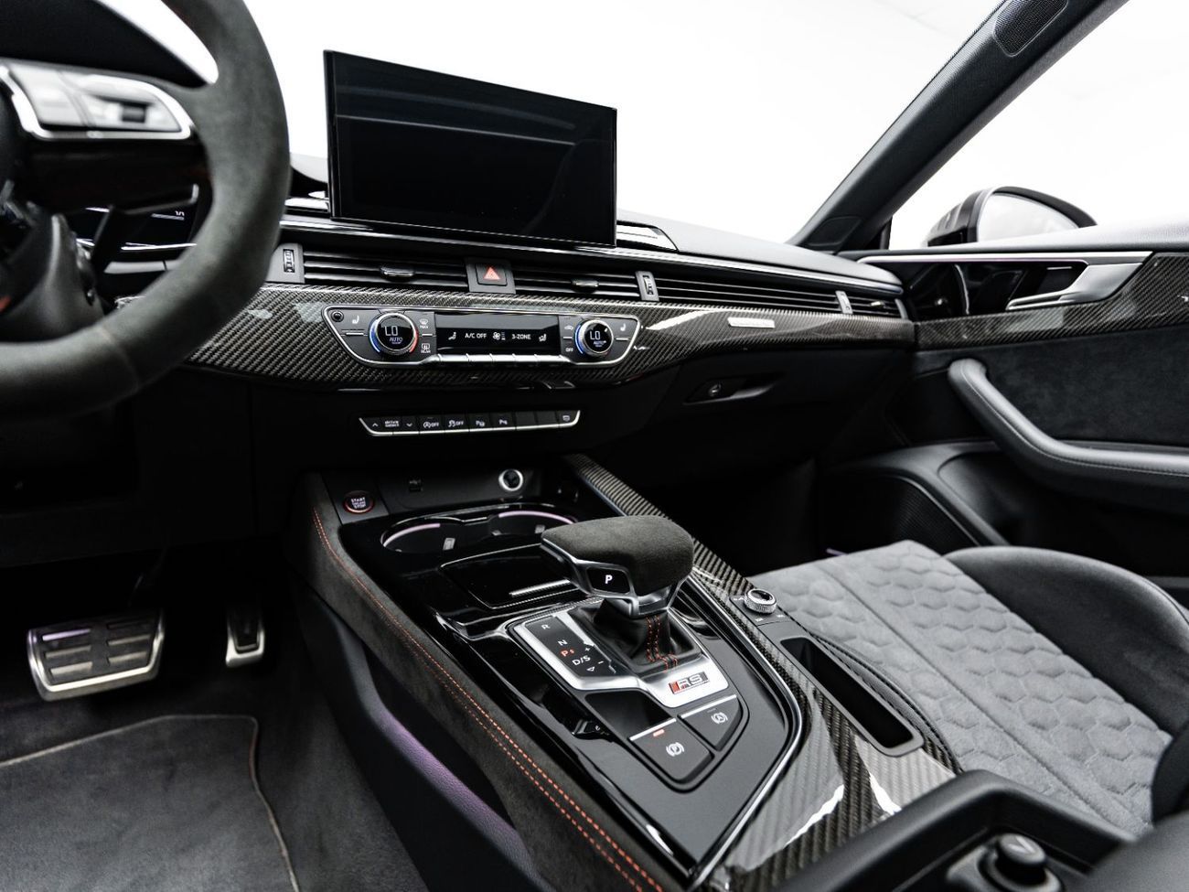 أودي RS5 2025 Audi RS5 Competition, November 2029 Audi Warranty + Service Contract, Low KMs, GCC