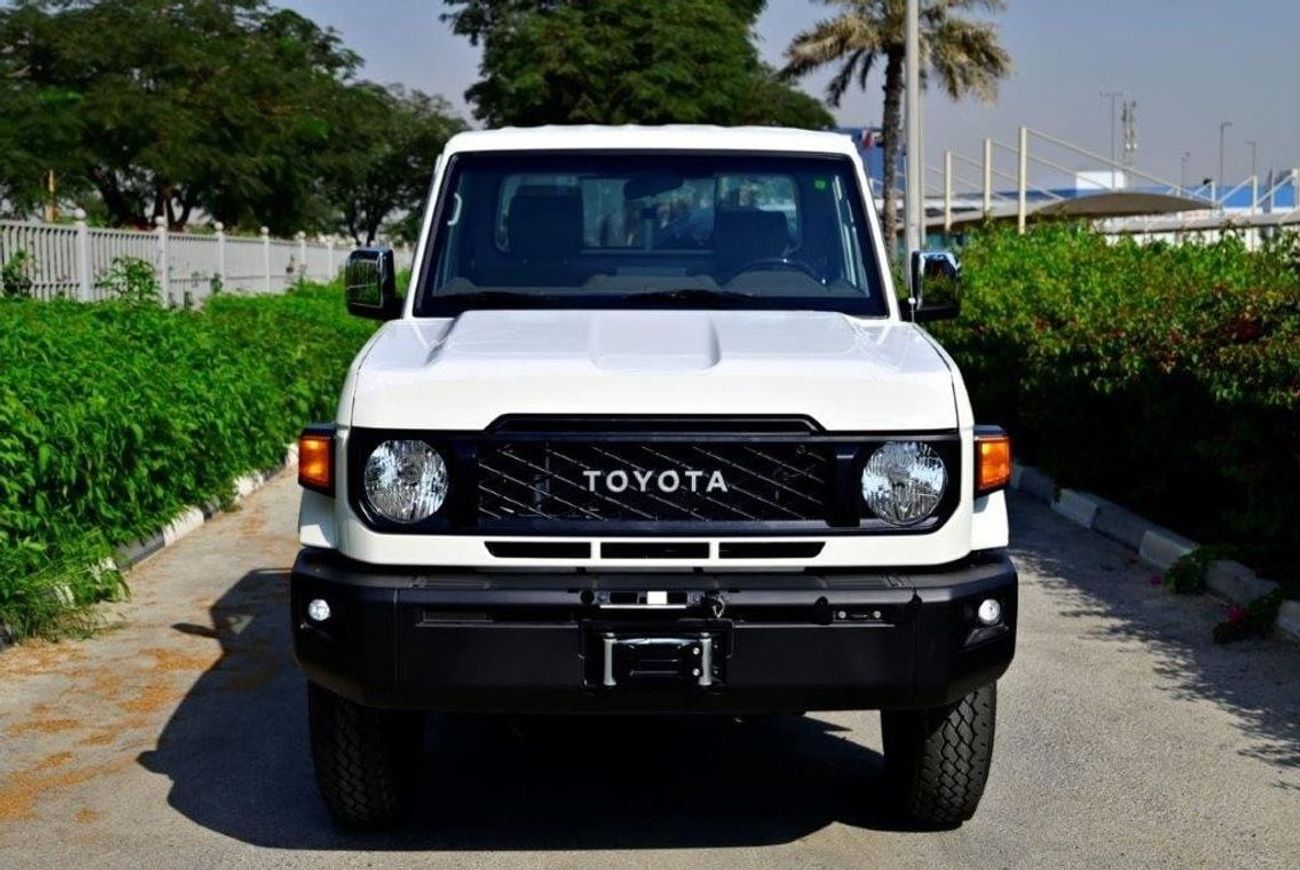 Toyota Land Cruiser Pick Up 2025 TOYOTA LAND CRUISER 79 SINGLE CAB PICKUP DLX V6 4.0L PETROL 4WD AT