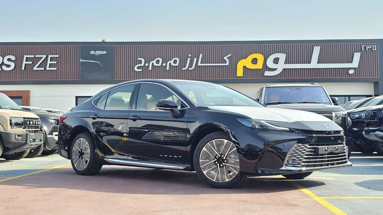 Toyota Camry Toyota Camry Lumiere, 2.5L Hybrid with Seat Memory & Ventilation, Radar, 360 Camera